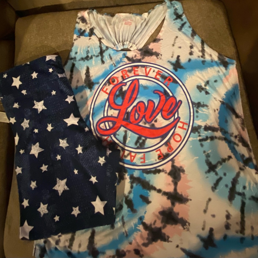 NWT 4th of July Tie-Dye Love Tank Top and Starry Capri Set